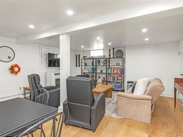 69 Lamberson Street, Valley Stream NY 11580