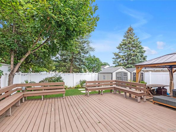 69 Lamberson Street, Valley Stream NY 11580