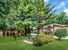 200 Lexington Avenue 12H, Oyster Bay NY 11771