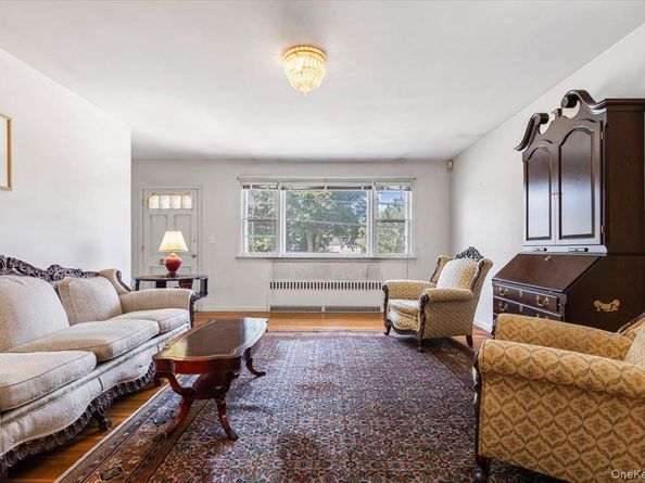 96 Rossiter Avenue, Yonkers NY 10701
