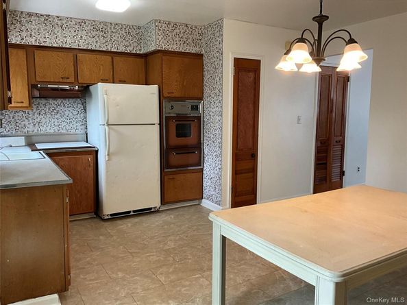 3549 Ropes Avenue, Bronx NY 10475