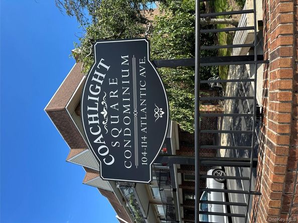 106 Atlantic Ave Avenue 28, Lynbrook NY 11563