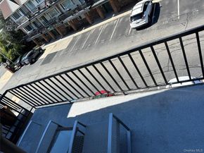 106 Atlantic Ave Avenue 28, Lynbrook NY 11563