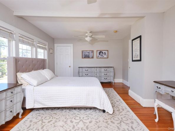 80 Oak Street, Lynbrook NY 11563