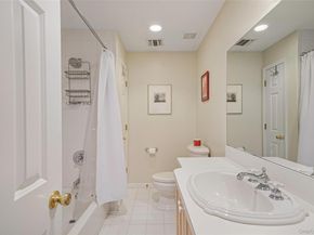 4 Pia Court, Holtsville NY 11742