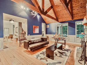 4 Pia Court, Holtsville NY 11742