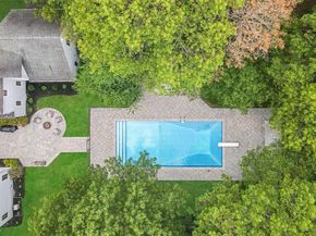 4 Pia Court, Holtsville NY 11742