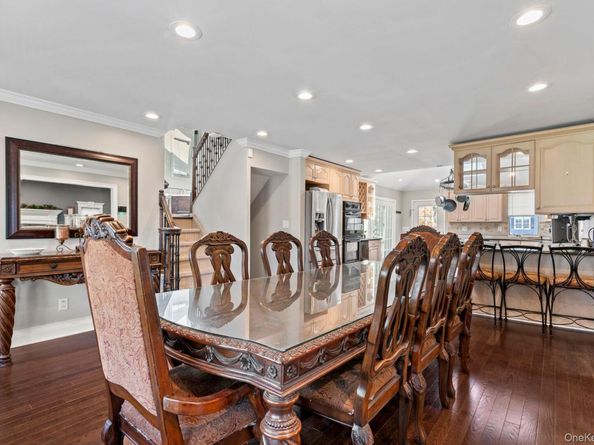 95 Washington Avenue, Islip Terrace NY 11752