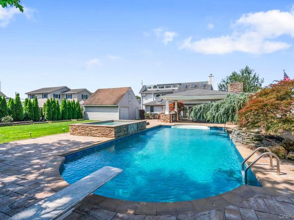 95 Washington Avenue, Islip Terrace NY 11752