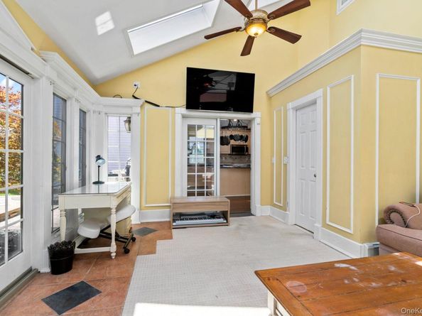 95 Washington Avenue, Islip Terrace NY 11752