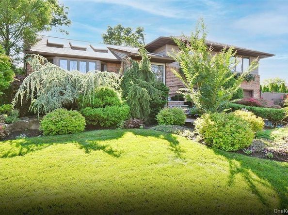1603 Anita Lane, Seaford NY 11783