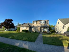 3251 Neptune Avenue, Oceanside NY 11572