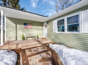 20 Honey Lane, Miller Place NY 11764