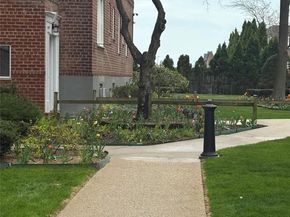 24 Mulford Place 6A, Hempstead NY 11550