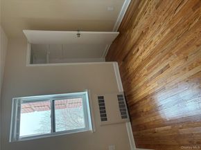 24 Mulford Place 6A, Hempstead NY 11550