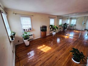 60 Liberty Boulevard, Valley Stream NY 11580