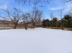 225 Willets Lane, Jericho NY 11753