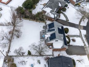 225 Willets Lane, Jericho NY 11753