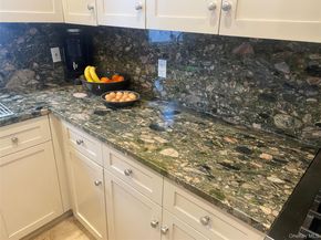 6139 184th Street, Fresh Meadows NY 11365