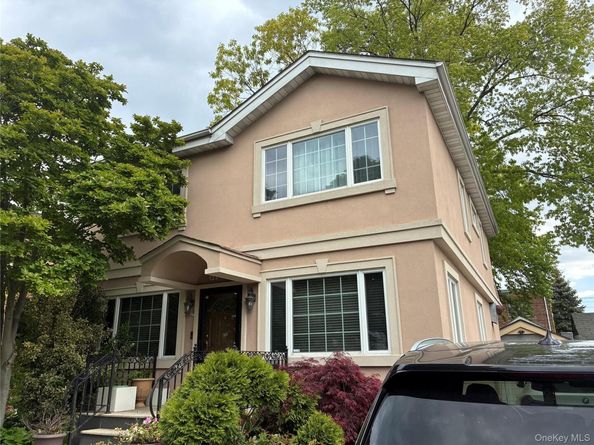 6139 184th Street, Fresh Meadows NY 11365