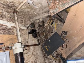 2122 Walnut Street, North Baldwin NY 11510