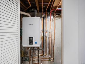 221 Amsterdam Avenue, West Babylon NY 11704