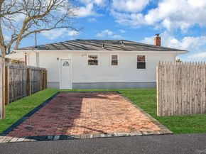 221 Amsterdam Avenue, West Babylon NY 11704