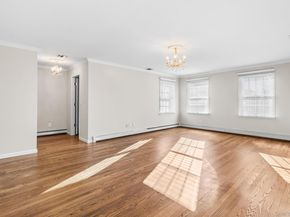 3 Ada Lane, Setauket NY 11733