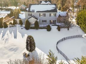 3 Ada Lane, Setauket NY 11733