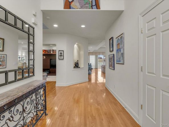 236 Altessa Boulevard, Melville NY 11747