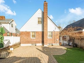 6722 166th Street, Fresh Meadows NY 11365