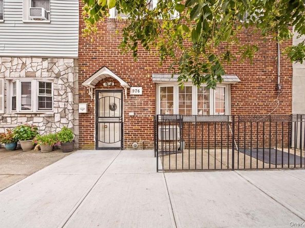 976 Sackett Avenue, Bronx NY 10462
