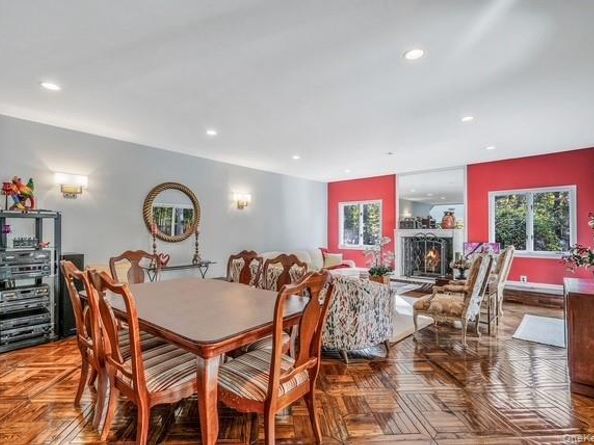 26 Sleepy Hollow Lane, Dix Hills NY 11746