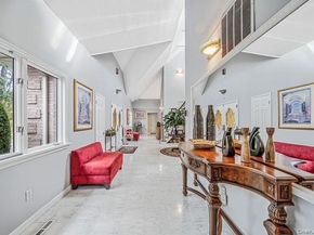 26 Sleepy Hollow Lane, Dix Hills NY 11746