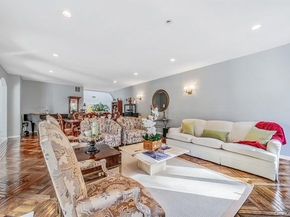 26 Sleepy Hollow Lane, Dix Hills NY 11746