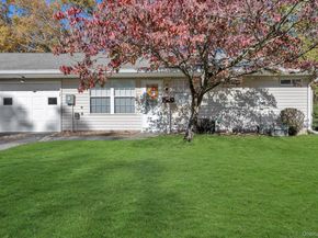 416 Weymouth Court A, Ridge NY 11961