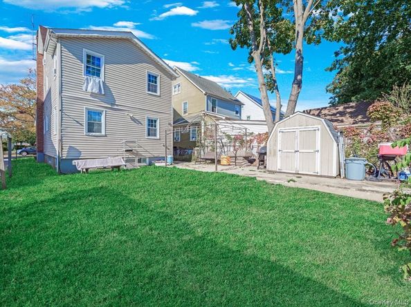 10437 205th Place, Jamaica NY 11412