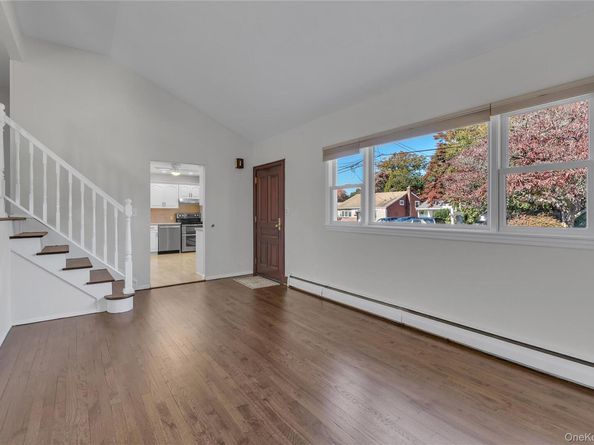 16 E. Cortelyou Street, Huntington Station NY 11746