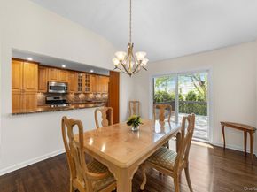 14 Skywood Court, Yonkers NY 10710