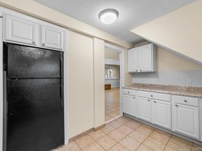 14 Skywood Court, Yonkers NY 10710