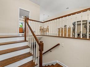 14 Skywood Court, Yonkers NY 10710