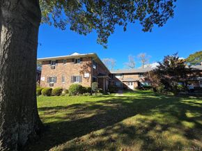 111 Edmunton Drive G4, North Babylon NY 11703