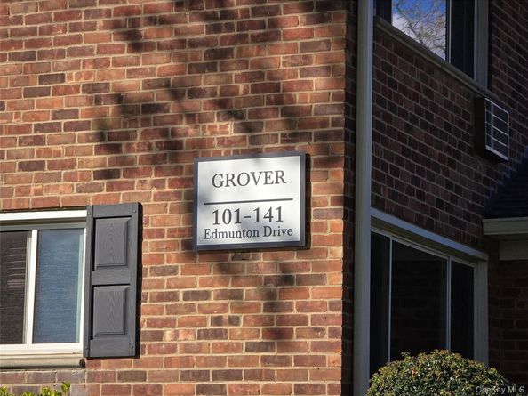 111 Edmunton Drive G4, North Babylon NY 11703