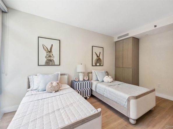38-20 Parsons Boulevard 604, Flushing NY 11354