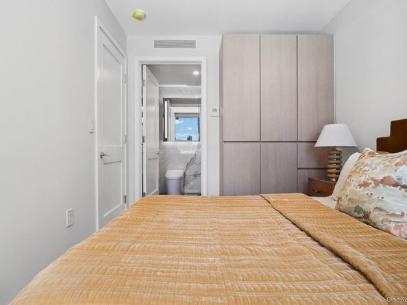 38-20 Parsons Boulevard 604, Flushing NY 11354