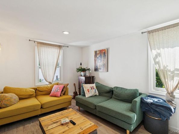 1 Leo Street, Patchogue NY 11772