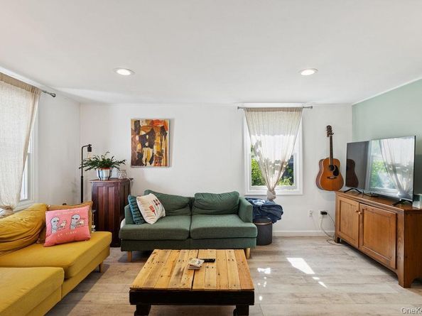 1 Leo Street, Patchogue NY 11772