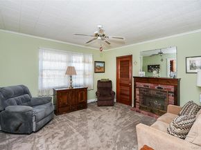 23 Stratford, Williston Park NY 11596