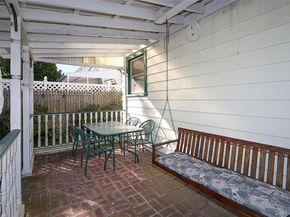 23 Stratford, Williston Park NY 11596