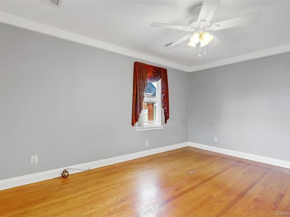 1045 Cathedral Avenue, Franklin Square NY 11010